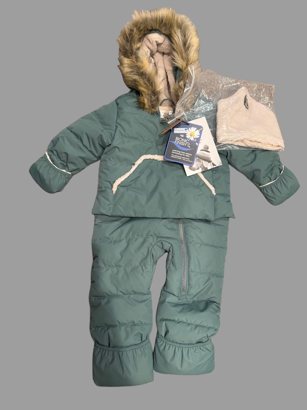 NWT! deux par deux pine green puffer snowsuit with faux-fur hood- 9mos